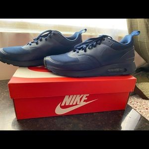 Nike AirMax worn once